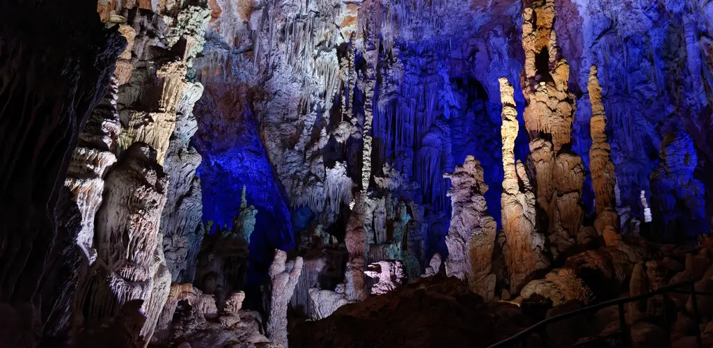 04 La Grotte de La Salamandre